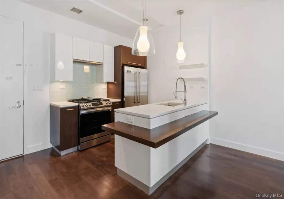 2-17 51st Avenue, New York, NY, 1 Bedroom Bedrooms, 3 Rooms Rooms,1 BathroomBathrooms,Residential Lease,For Rent,51st Avenue,0,1038400 2-17 51st Avenue, New York, NY, 1 Bedroom Bedrooms, 3 Rooms Rooms,1 BathroomBathrooms,Residential Lease,For Rent,51st Avenue,0,1038400