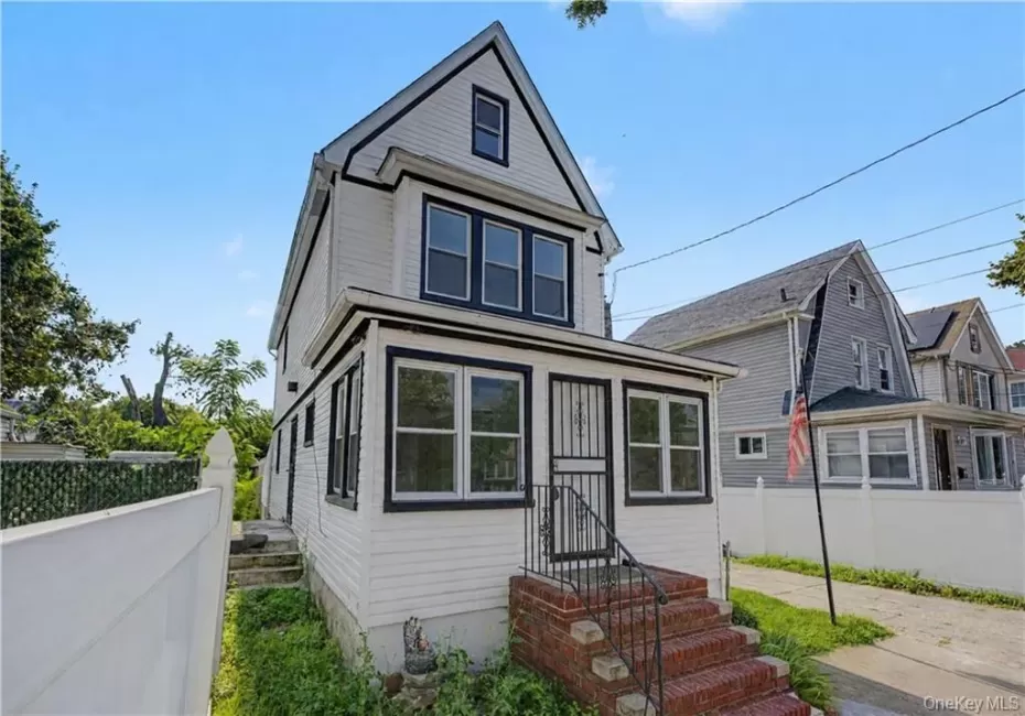 145-37 179TH Street, New York, NY, 4 Bedrooms Bedrooms, 7 Rooms Rooms,3 BathroomsBathrooms,Residential,For Rent,179TH,0,1038882 145-37 179TH Street, New York, NY, 4 Bedrooms Bedrooms, 7 Rooms Rooms,3 BathroomsBathrooms,Residential,For Rent,179TH,0,1038882