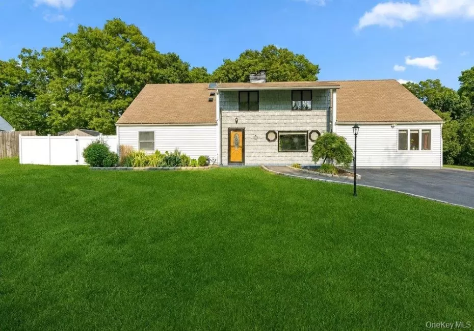 21 Hackberry Lane, Brookhaven, NY, 5 Bedrooms Bedrooms, 10 Rooms Rooms,3 BathroomsBathrooms,Residential,For Rent,Hackberry,0,1027000 21 Hackberry Lane, Brookhaven, NY, 5 Bedrooms Bedrooms, 10 Rooms Rooms,3 BathroomsBathrooms,Residential,For Rent,Hackberry,0,1027000