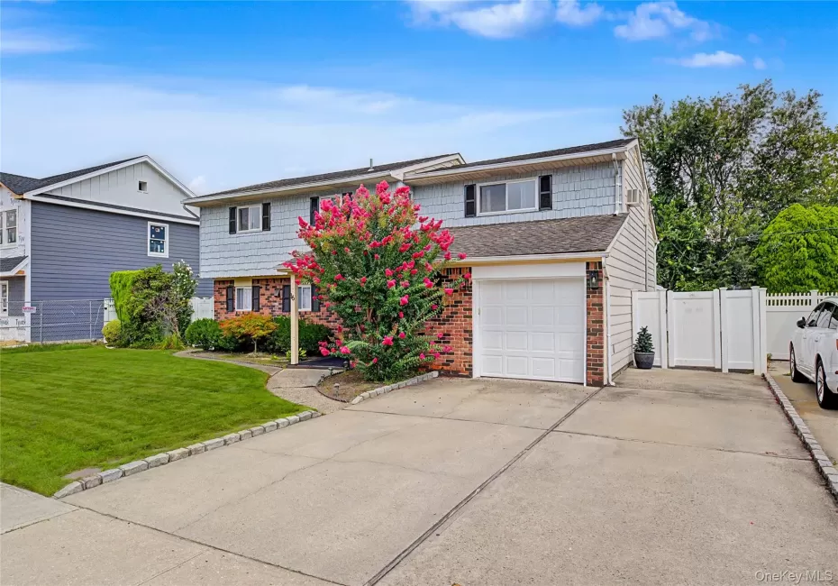 16 Hunt Place, Hempstead, NY, 5 Bedrooms Bedrooms, 7 Rooms Rooms,2 BathroomsBathrooms,Residential,For Rent,Hunt,0,1038840 16 Hunt Place, Hempstead, NY, 5 Bedrooms Bedrooms, 7 Rooms Rooms,2 BathroomsBathrooms,Residential,For Rent,Hunt,0,1038840