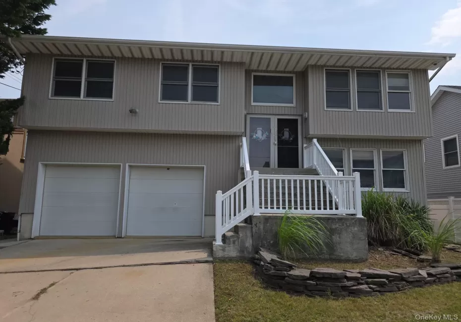 2871 Shore Road, Hempstead, NY, 6 Bedrooms Bedrooms, 11 Rooms Rooms,3 BathroomsBathrooms,Residential,For Rent,Shore,0,1038810 2871 Shore Road, Hempstead, NY, 6 Bedrooms Bedrooms, 11 Rooms Rooms,3 BathroomsBathrooms,Residential,For Rent,Shore,0,1038810