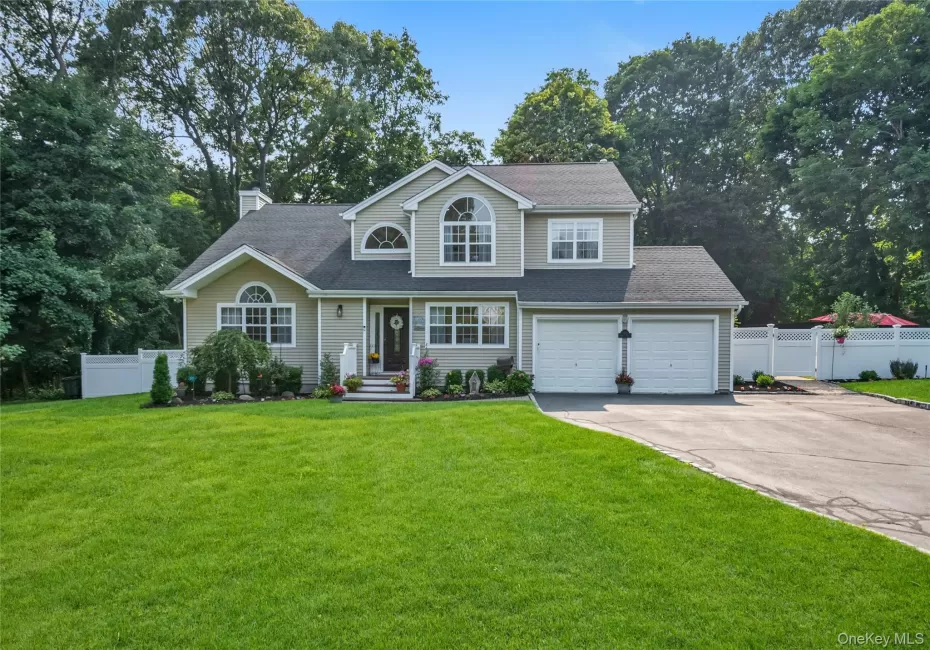 43 Barrow Court, Huntington, NY, 4 Bedrooms Bedrooms, 10 Rooms Rooms,2 BathroomsBathrooms,Residential,For Rent,Barrow,0,1038312 43 Barrow Court, Huntington, NY, 4 Bedrooms Bedrooms, 10 Rooms Rooms,2 BathroomsBathrooms,Residential,For Rent,Barrow,0,1038312
