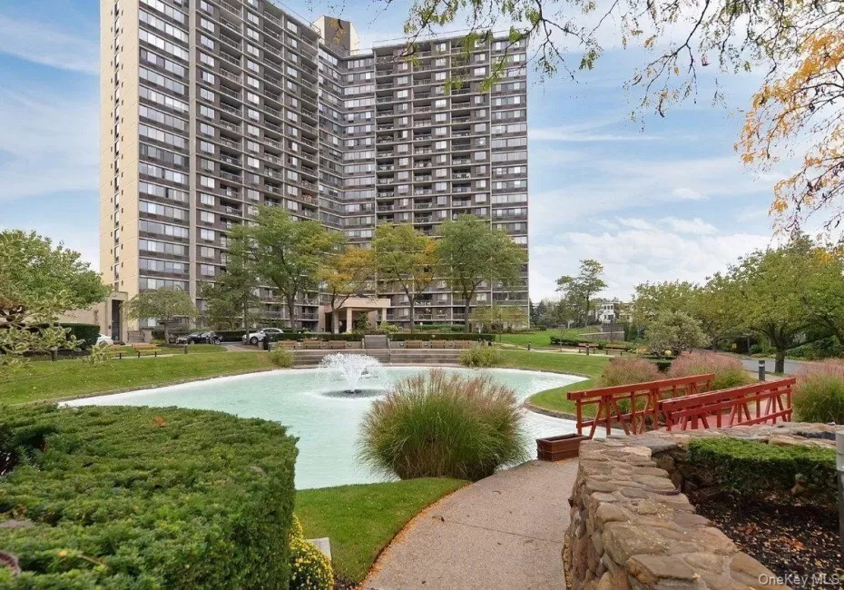 1 Bay Club Drive, New York, NY, 3 Rooms Rooms,1 BathroomBathrooms,Residential,For Rent,Bay Club,0,1038845 1 Bay Club Drive, New York, NY, 3 Rooms Rooms,1 BathroomBathrooms,Residential,For Rent,Bay Club,0,1038845