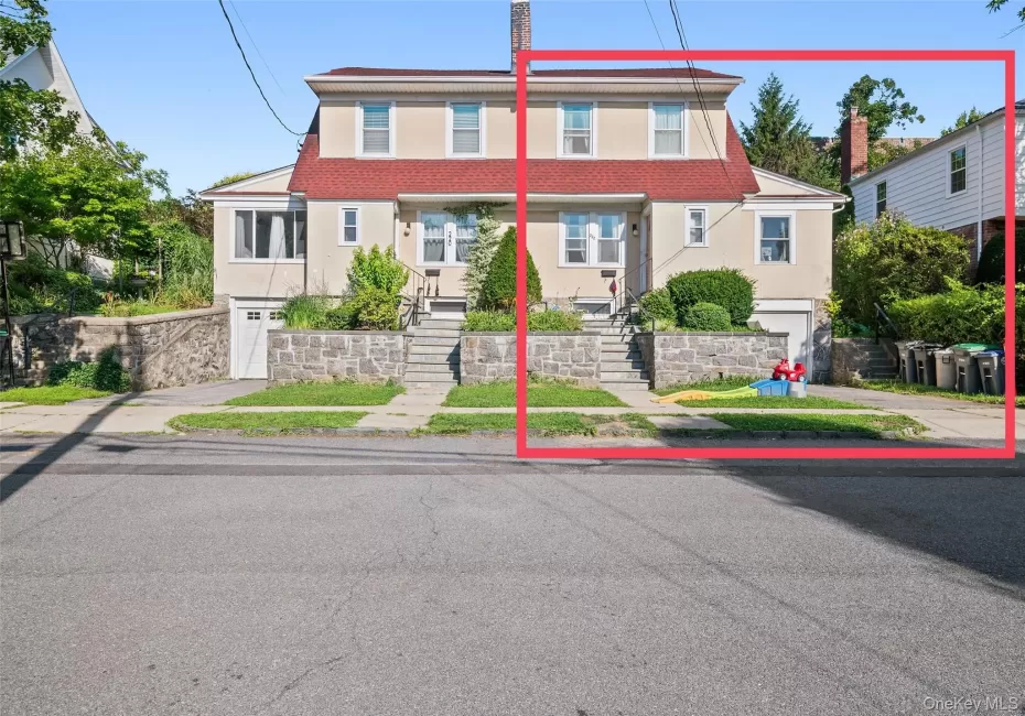 Check out this spacious 3-bedroom, 1.5-bathroom apartment available for rent in a well-maintained multi-family home Check out this spacious 3-bedroom, 1.5-bathroom apartment available for rent in a well-maintained multi-family home