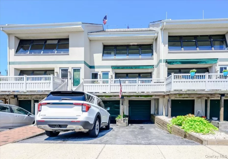 543 Broadway, Long Beach, NY, 3 Bedrooms Bedrooms, 6 Rooms Rooms,1 BathroomBathrooms,Residential,For Rent,Broadway,0,1038998 543 Broadway, Long Beach, NY, 3 Bedrooms Bedrooms, 6 Rooms Rooms,1 BathroomBathrooms,Residential,For Rent,Broadway,0,1038998