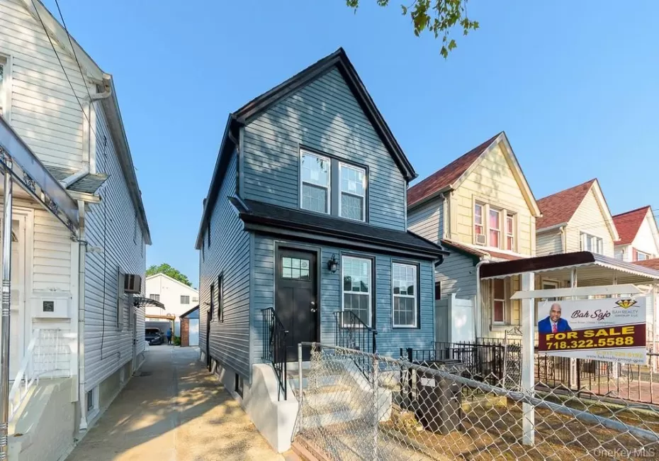 11640 141st Street, New York, NY, 3 Bedrooms Bedrooms, 6 Rooms Rooms,2 BathroomsBathrooms,Residential,For Rent,141st,0,1038880 11640 141st Street, New York, NY, 3 Bedrooms Bedrooms, 6 Rooms Rooms,2 BathroomsBathrooms,Residential,For Rent,141st,0,1038880