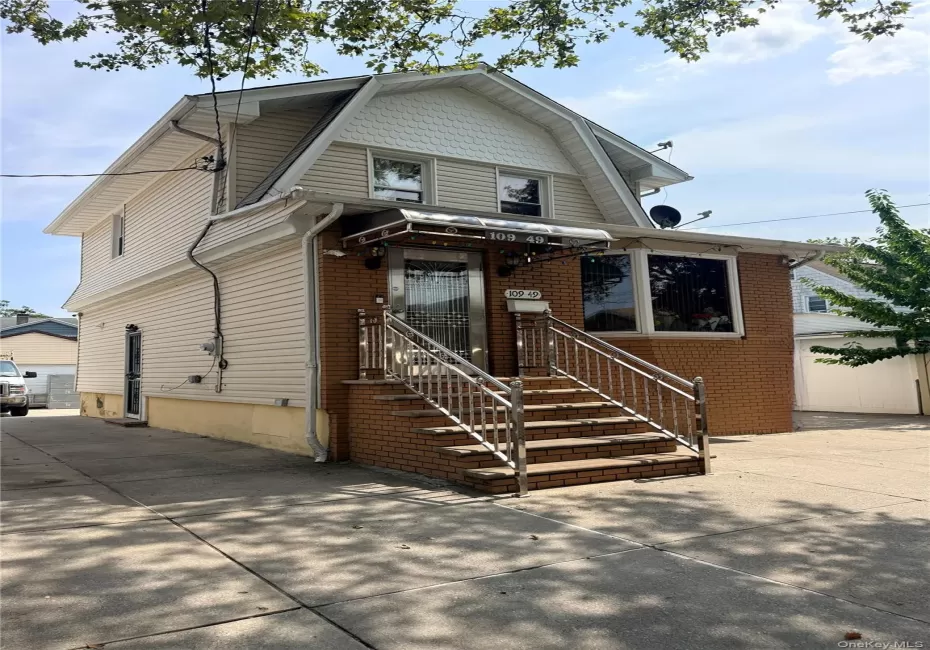 109-49 123rd St, New York, NY, 3 Bedrooms Bedrooms, 2 Rooms Rooms,1 BathroomBathrooms,Residential,For Rent,123rd St,0,1038891 109-49 123rd St, New York, NY, 3 Bedrooms Bedrooms, 2 Rooms Rooms,1 BathroomBathrooms,Residential,For Rent,123rd St,0,1038891