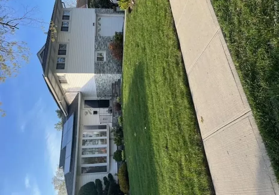 1237 Walnut Street, Hempstead, NY, 4 Bedrooms Bedrooms, 9 Rooms Rooms,2 BathroomsBathrooms,Residential,For Rent,Walnut,0,1038990 1237 Walnut Street, Hempstead, NY, 4 Bedrooms Bedrooms, 9 Rooms Rooms,2 BathroomsBathrooms,Residential,For Rent,Walnut,0,1038990