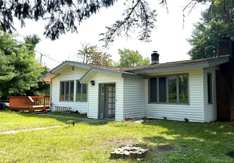 40 Crescent View, Thompson, NY, 3 Bedrooms Bedrooms, 13 Rooms Rooms,3 BathroomsBathrooms,Residential,For Rent,Crescent,0,1039031 40 Crescent View, Thompson, NY, 3 Bedrooms Bedrooms, 13 Rooms Rooms,3 BathroomsBathrooms,Residential,For Rent,Crescent,0,1039031