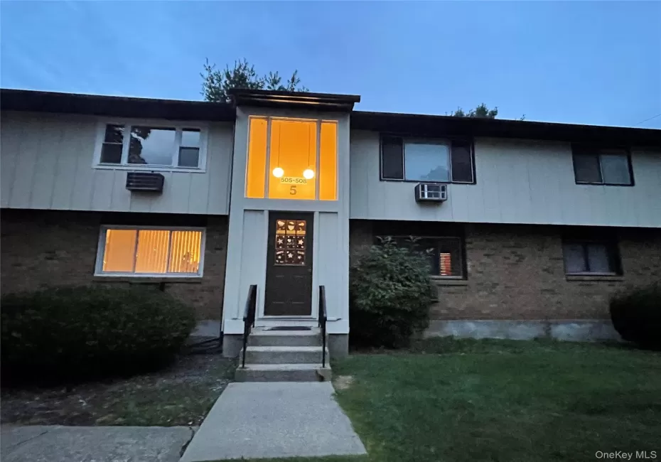508 Parr Meadow Drive, Newburgh (city), NY, 2 Bedrooms Bedrooms, 5 Rooms Rooms,1 BathroomBathrooms,Residential,For Rent,Parr Meadow,0,1038972 508 Parr Meadow Drive, Newburgh (city), NY, 2 Bedrooms Bedrooms, 5 Rooms Rooms,1 BathroomBathrooms,Residential,For Rent,Parr Meadow,0,1038972