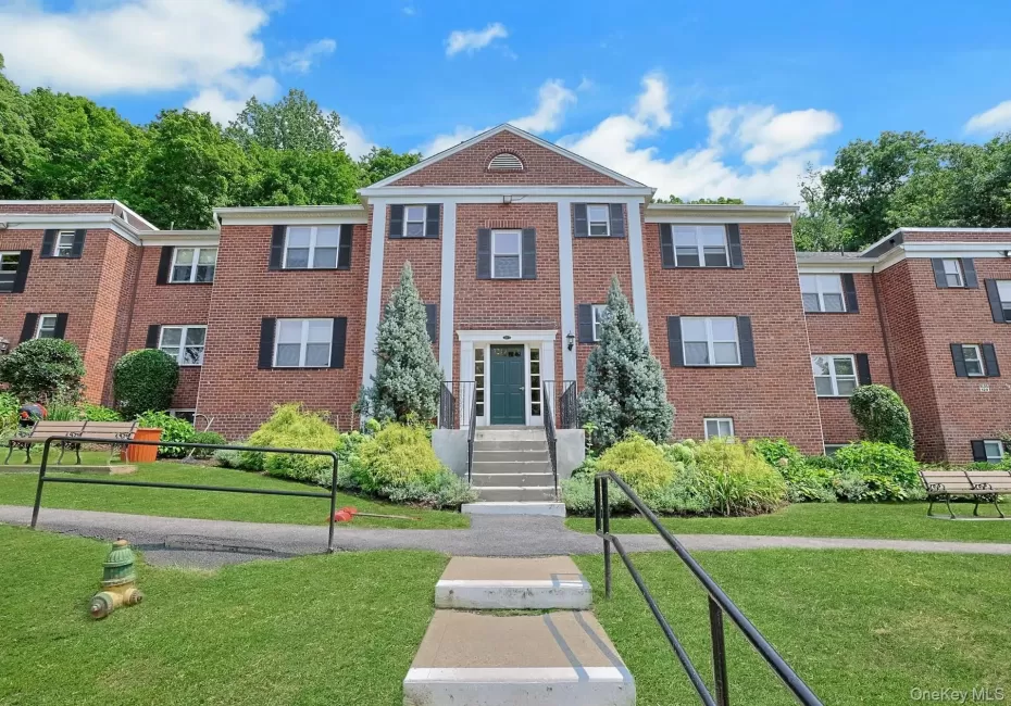Welcome to Highland Terrace! Welcome to Highland Terrace!