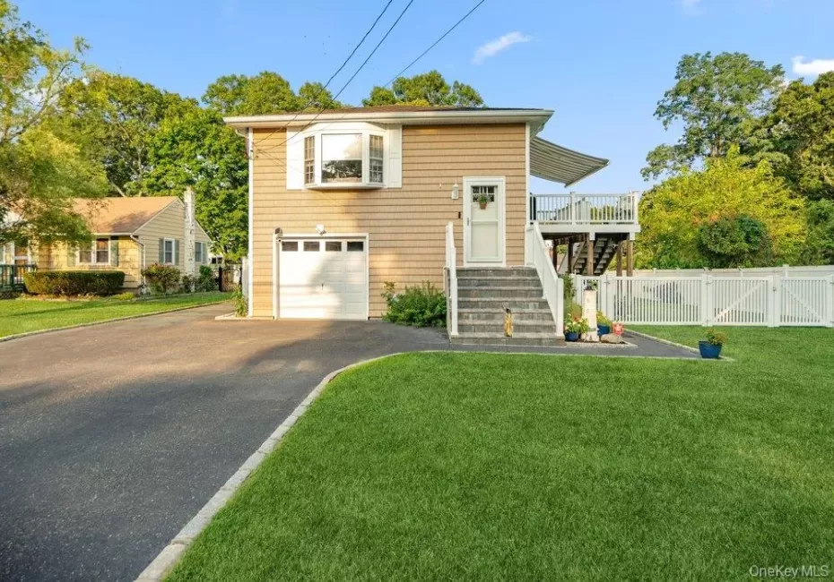107 Avenue A, Islip, NY, 4 Bedrooms Bedrooms, 9 Rooms Rooms,2 BathroomsBathrooms,Residential,For Rent,Avenue A,0,1038516 107 Avenue A, Islip, NY, 4 Bedrooms Bedrooms, 9 Rooms Rooms,2 BathroomsBathrooms,Residential,For Rent,Avenue A,0,1038516