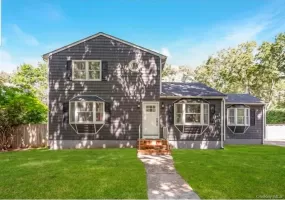 9 Half Moon Pond Road, Brookhaven, NY, 4 Bedrooms Bedrooms, 9 Rooms Rooms,2 BathroomsBathrooms,Residential,For Rent,Half Moon Pond,0,1039022 9 Half Moon Pond Road, Brookhaven, NY, 4 Bedrooms Bedrooms, 9 Rooms Rooms,2 BathroomsBathrooms,Residential,For Rent,Half Moon Pond,0,1039022