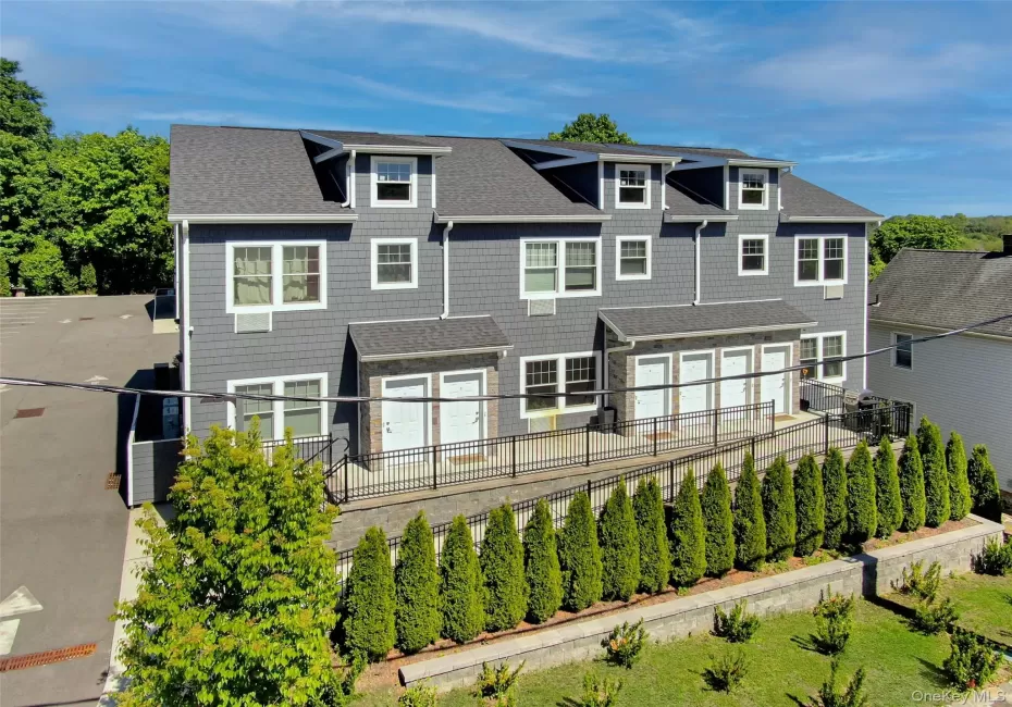 108 Kensico Avenue, White Plains, NY, 2 Bedrooms Bedrooms, 3 Rooms Rooms,1 BathroomBathrooms,Residential Lease,For Rent,Kensico,0,1022421 108 Kensico Avenue, White Plains, NY, 2 Bedrooms Bedrooms, 3 Rooms Rooms,1 BathroomBathrooms,Residential Lease,For Rent,Kensico,0,1022421