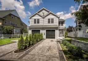 201 B Elm Street, New Rochelle, NY, 3 Bedrooms Bedrooms, 6 Rooms Rooms,2 BathroomsBathrooms,Residential,For Rent,Elm,0,1036085 201 B Elm Street, New Rochelle, NY, 3 Bedrooms Bedrooms, 6 Rooms Rooms,2 BathroomsBathrooms,Residential,For Rent,Elm,0,1036085
