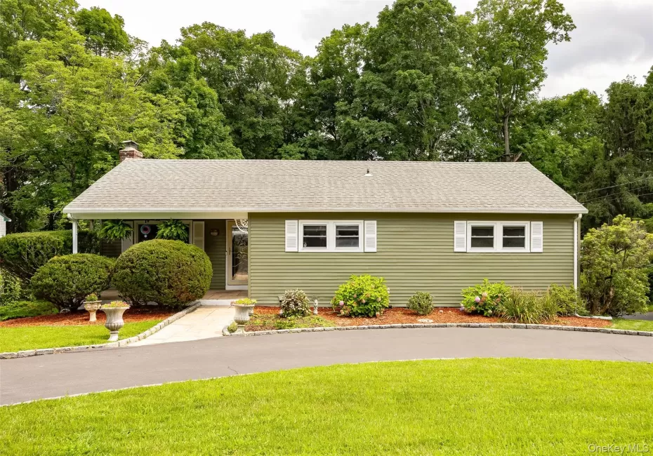 61 Ganung Drive, Ossining, NY, 3 Bedrooms Bedrooms, 9 Rooms Rooms,2 BathroomsBathrooms,Residential,For Rent,Ganung,0,1038194 61 Ganung Drive, Ossining, NY, 3 Bedrooms Bedrooms, 9 Rooms Rooms,2 BathroomsBathrooms,Residential,For Rent,Ganung,0,1038194