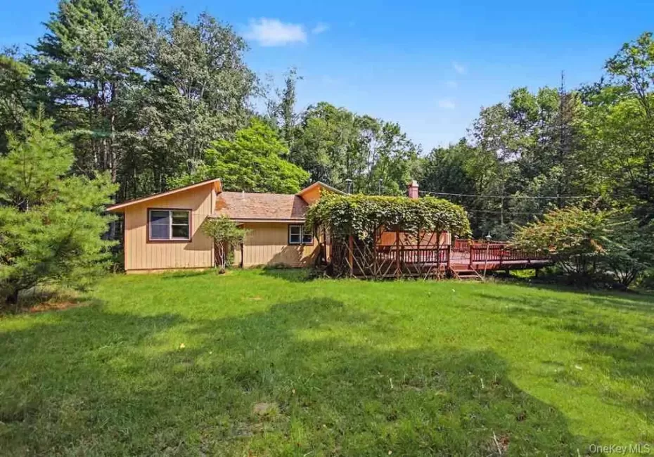 198 Pine Grove Road, Bethel, NY, 3 Bedrooms Bedrooms, 6 Rooms Rooms,1 BathroomBathrooms,Residential,For Rent,Pine Grove,0,1038995 198 Pine Grove Road, Bethel, NY, 3 Bedrooms Bedrooms, 6 Rooms Rooms,1 BathroomBathrooms,Residential,For Rent,Pine Grove,0,1038995