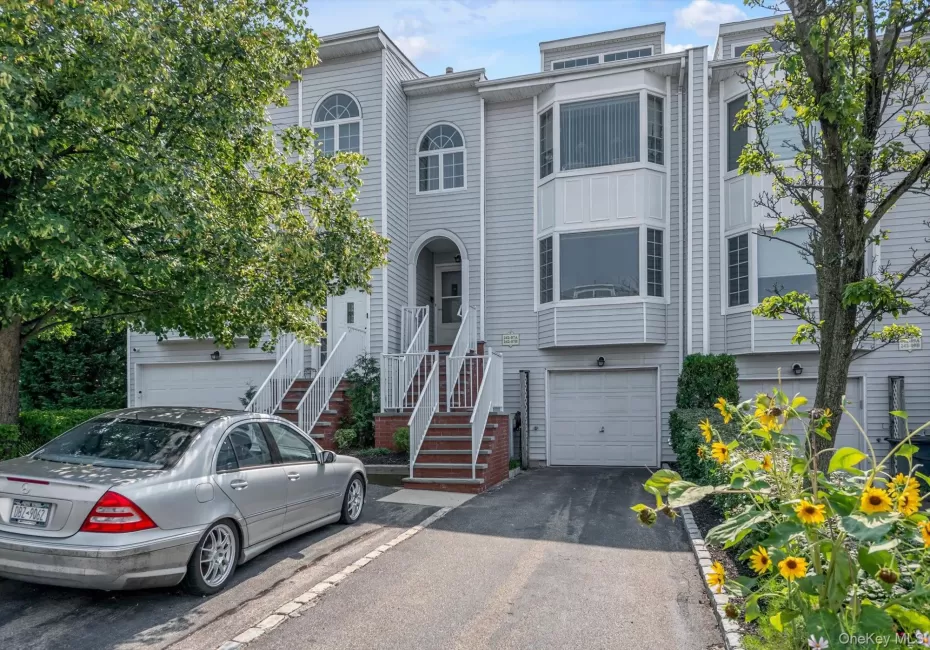 242-07A Oak Park Drive, New York, NY, 2 Bedrooms Bedrooms, 6 Rooms Rooms,2 BathroomsBathrooms,Residential,For Rent,Oak Park,0,1038967 242-07A Oak Park Drive, New York, NY, 2 Bedrooms Bedrooms, 6 Rooms Rooms,2 BathroomsBathrooms,Residential,For Rent,Oak Park,0,1038967