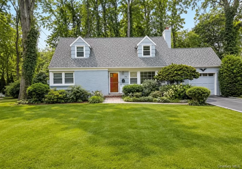 258 Steamboat Road, North Hempstead, NY, 4 Bedrooms Bedrooms, 6 Rooms Rooms,2 BathroomsBathrooms,Residential,For Rent,Steamboat,0,1033531 258 Steamboat Road, North Hempstead, NY, 4 Bedrooms Bedrooms, 6 Rooms Rooms,2 BathroomsBathrooms,Residential,For Rent,Steamboat,0,1033531