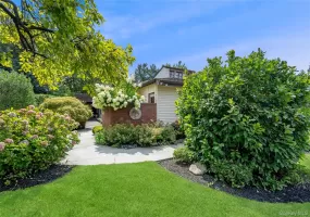 264 Sparrow Drive, North Hempstead, NY, 3 Bedrooms Bedrooms, 9 Rooms Rooms,3 BathroomsBathrooms,Residential,For Rent,Sparrow,0,1037347 264 Sparrow Drive, North Hempstead, NY, 3 Bedrooms Bedrooms, 9 Rooms Rooms,3 BathroomsBathrooms,Residential,For Rent,Sparrow,0,1037347