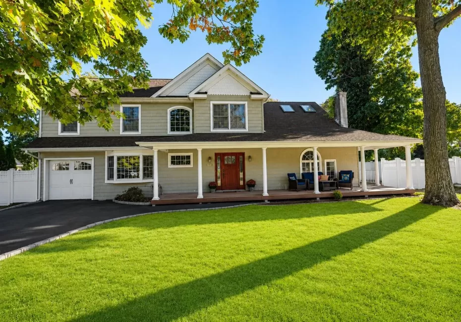 43 Hollins Lane, Islip, NY, 4 Bedrooms Bedrooms, 9 Rooms Rooms,3 BathroomsBathrooms,Residential,For Rent,Hollins,0,L3586031 43 Hollins Lane, Islip, NY, 4 Bedrooms Bedrooms, 9 Rooms Rooms,3 BathroomsBathrooms,Residential,For Rent,Hollins,0,L3586031
