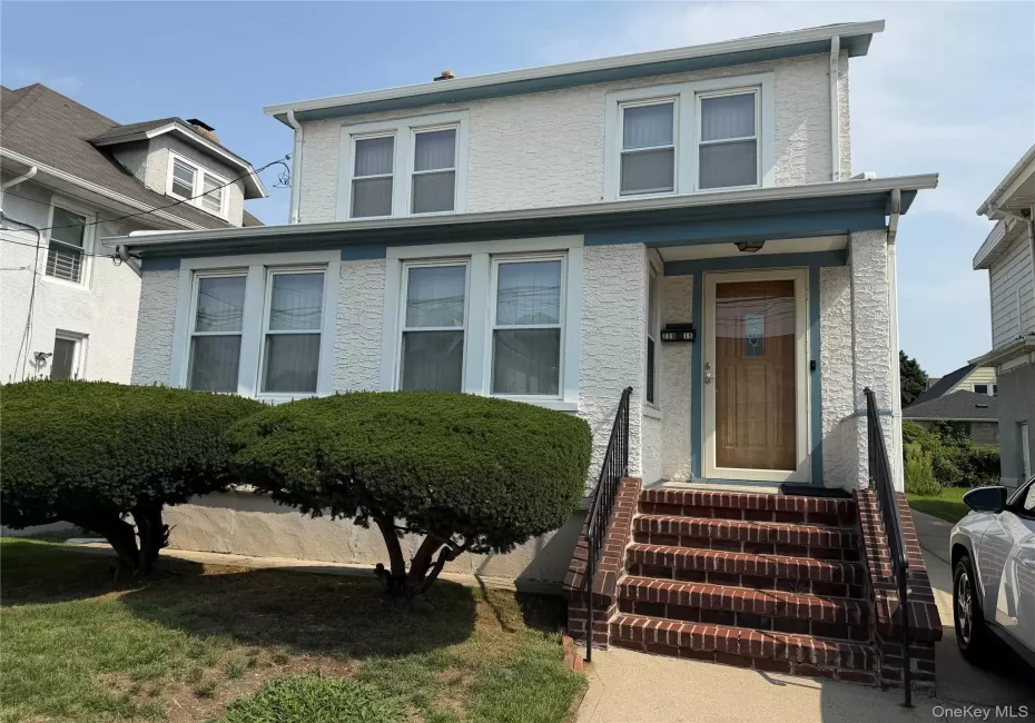 22015 101st Avenue, New York, NY, 3 Bedrooms Bedrooms, 5 Rooms Rooms,1 BathroomBathrooms,Residential,For Rent,101st,0,1037041 22015 101st Avenue, New York, NY, 3 Bedrooms Bedrooms, 5 Rooms Rooms,1 BathroomBathrooms,Residential,For Rent,101st,0,1037041