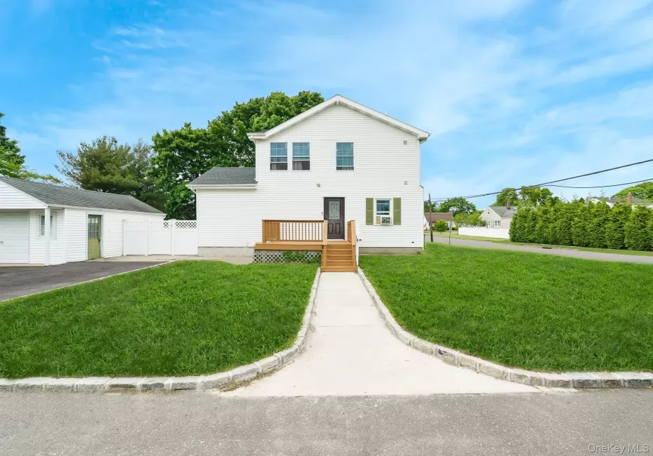 72 Peckham Avenue, Islip, NY, 5 Bedrooms Bedrooms, 10 Rooms Rooms,3 BathroomsBathrooms,Residential,For Rent,Peckham,0,1037226 72 Peckham Avenue, Islip, NY, 5 Bedrooms Bedrooms, 10 Rooms Rooms,3 BathroomsBathrooms,Residential,For Rent,Peckham,0,1037226