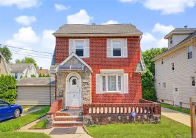 29 Holland Avenue, North Hempstead, NY, 4 Bedrooms Bedrooms, 7 Rooms Rooms,2 BathroomsBathrooms,Residential,For Rent,Holland,0,1037776 29 Holland Avenue, North Hempstead, NY, 4 Bedrooms Bedrooms, 7 Rooms Rooms,2 BathroomsBathrooms,Residential,For Rent,Holland,0,1037776