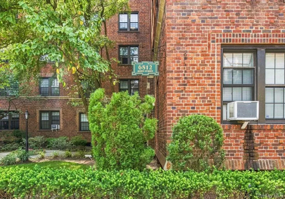 68-12 Burns Street, New York, NY, 2 Bedrooms Bedrooms, 5 Rooms Rooms,1 BathroomBathrooms,Residential,For Rent,Burns,0,1038611 68-12 Burns Street, New York, NY, 2 Bedrooms Bedrooms, 5 Rooms Rooms,1 BathroomBathrooms,Residential,For Rent,Burns,0,1038611