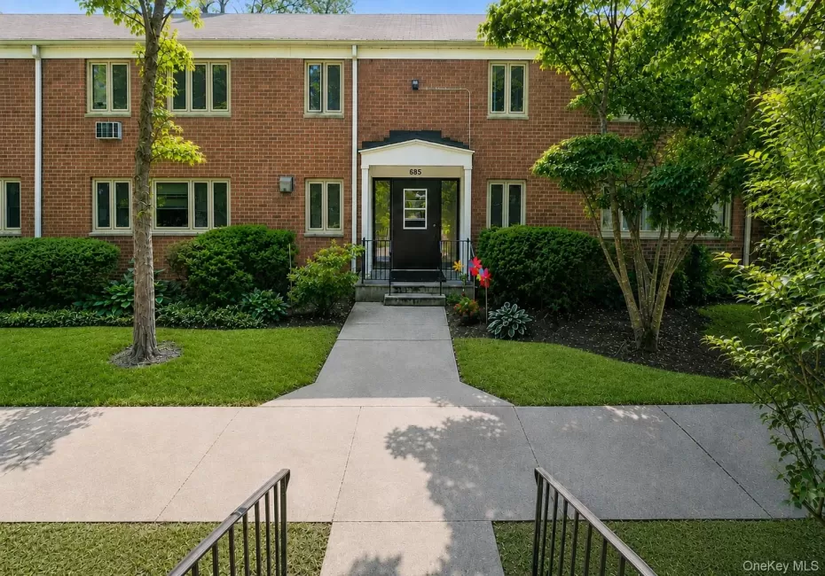 685 Hillside, Greenburgh, NY, 2 Bedrooms Bedrooms, 4 Rooms Rooms,1 BathroomBathrooms,Residential,For Rent,Hillside,0,1038269 685 Hillside, Greenburgh, NY, 2 Bedrooms Bedrooms, 4 Rooms Rooms,1 BathroomBathrooms,Residential,For Rent,Hillside,0,1038269