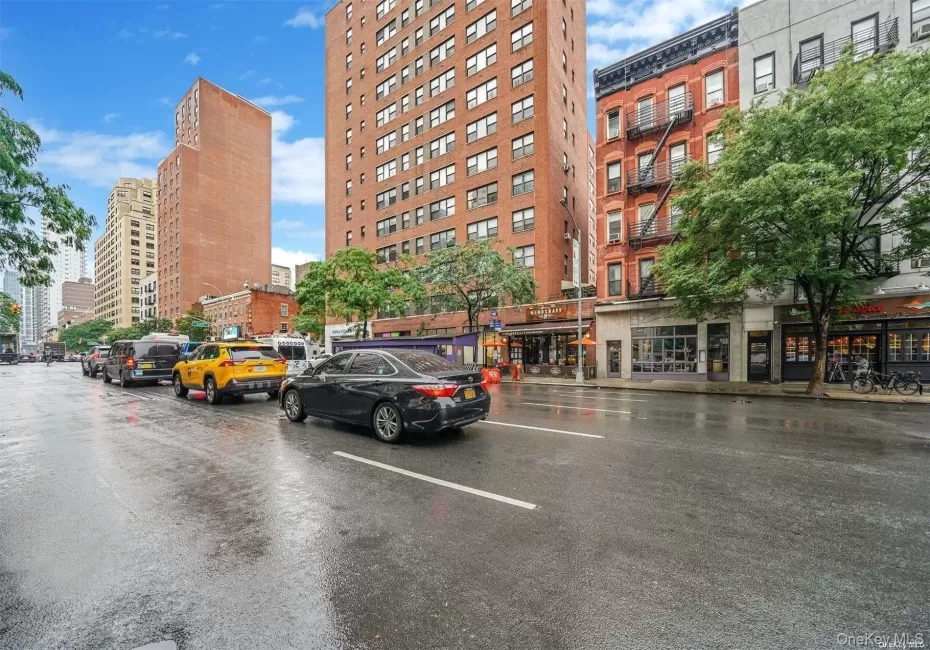 363 3rd Avenue, New York, NY, 3 Rooms Rooms,1 BathroomBathrooms,Residential Lease,For Rent,3rd Avenue,0,1039314 363 3rd Avenue, New York, NY, 3 Rooms Rooms,1 BathroomBathrooms,Residential Lease,For Rent,3rd Avenue,0,1039314