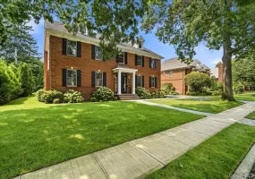 198 Kensington Road, Hempstead, NY, 5 Bedrooms Bedrooms, 12 Rooms Rooms,4 BathroomsBathrooms,Residential Lease,For Rent,Kensington,0,1039295 198 Kensington Road, Hempstead, NY, 5 Bedrooms Bedrooms, 12 Rooms Rooms,4 BathroomsBathrooms,Residential Lease,For Rent,Kensington,0,1039295