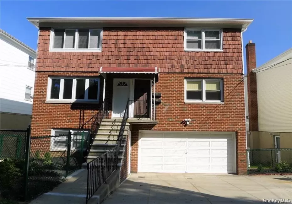 156 Truman Avenue, Yonkers, NY, 3 Bedrooms Bedrooms, 6 Rooms Rooms,2 BathroomsBathrooms,Residential Lease,For Rent,Truman,0,1033552 156 Truman Avenue, Yonkers, NY, 3 Bedrooms Bedrooms, 6 Rooms Rooms,2 BathroomsBathrooms,Residential Lease,For Rent,Truman,0,1033552