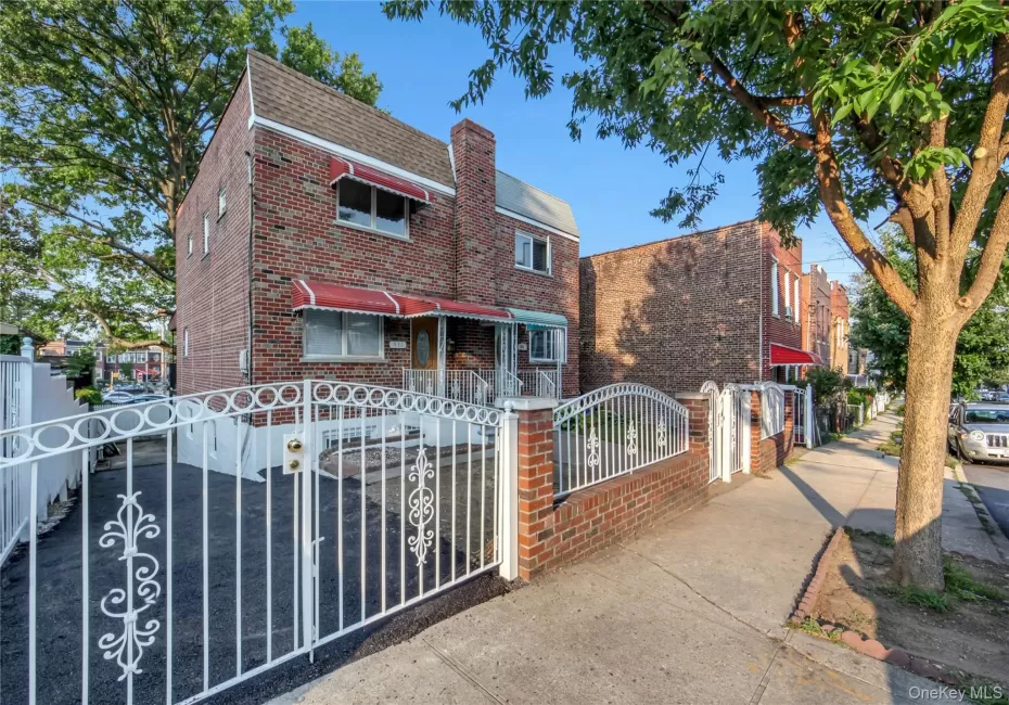 931 232nd Street, New York, NY, 3 Bedrooms Bedrooms, 8 Rooms Rooms,2 BathroomsBathrooms,Residential,For Rent,232nd,0,1039385 931 232nd Street, New York, NY, 3 Bedrooms Bedrooms, 8 Rooms Rooms,2 BathroomsBathrooms,Residential,For Rent,232nd,0,1039385
