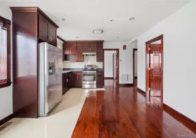 6903 Cloverdale Boulevard, New York, NY, 3 Bedrooms Bedrooms, 7 Rooms Rooms,2 BathroomsBathrooms,Residential Lease,For Rent,Cloverdale,0,1039270 6903 Cloverdale Boulevard, New York, NY, 3 Bedrooms Bedrooms, 7 Rooms Rooms,2 BathroomsBathrooms,Residential Lease,For Rent,Cloverdale,0,1039270