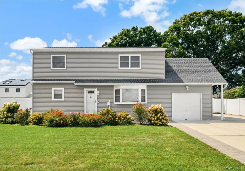 78 Osceola Avenue, Babylon, NY, 6 Bedrooms Bedrooms, 10 Rooms Rooms,2 BathroomsBathrooms,Residential,For Rent,Osceola,0,1039403 78 Osceola Avenue, Babylon, NY, 6 Bedrooms Bedrooms, 10 Rooms Rooms,2 BathroomsBathrooms,Residential,For Rent,Osceola,0,1039403
