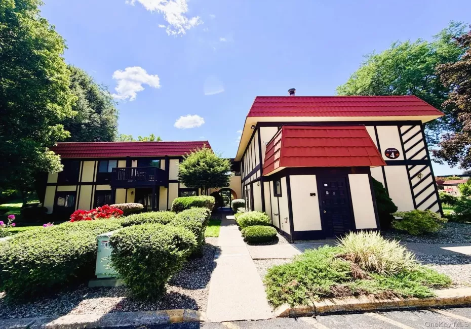 4 Loudon Drive 4 Loudon Drive