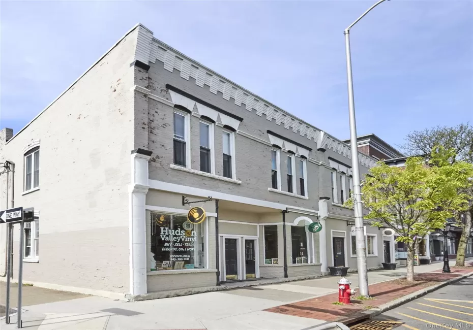 257 Main St., Beacon, NY, 1 Bedroom Bedrooms, 3 Rooms Rooms,1 BathroomBathrooms,Residential Lease,For Rent,Main St.,0,1039422 257 Main St., Beacon, NY, 1 Bedroom Bedrooms, 3 Rooms Rooms,1 BathroomBathrooms,Residential Lease,For Rent,Main St.,0,1039422