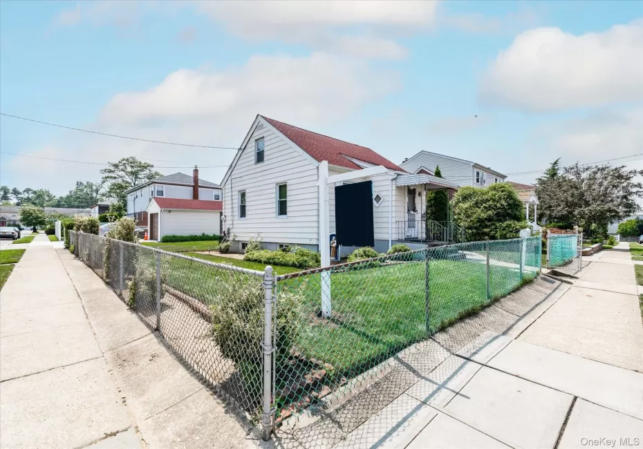 1267 Nelson Street, Hempstead, NY, 3 Bedrooms Bedrooms, 5 Rooms Rooms,2 BathroomsBathrooms,Residential,For Rent,Nelson,0,979292 1267 Nelson Street, Hempstead, NY, 3 Bedrooms Bedrooms, 5 Rooms Rooms,2 BathroomsBathrooms,Residential,For Rent,Nelson,0,979292