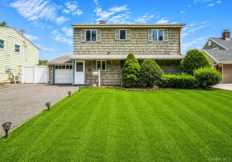 201 Acre Lane, Oyster Bay, NY, 5 Bedrooms Bedrooms, 8 Rooms Rooms,2 BathroomsBathrooms,Residential,For Rent,Acre,0,1039642 201 Acre Lane, Oyster Bay, NY, 5 Bedrooms Bedrooms, 8 Rooms Rooms,2 BathroomsBathrooms,Residential,For Rent,Acre,0,1039642