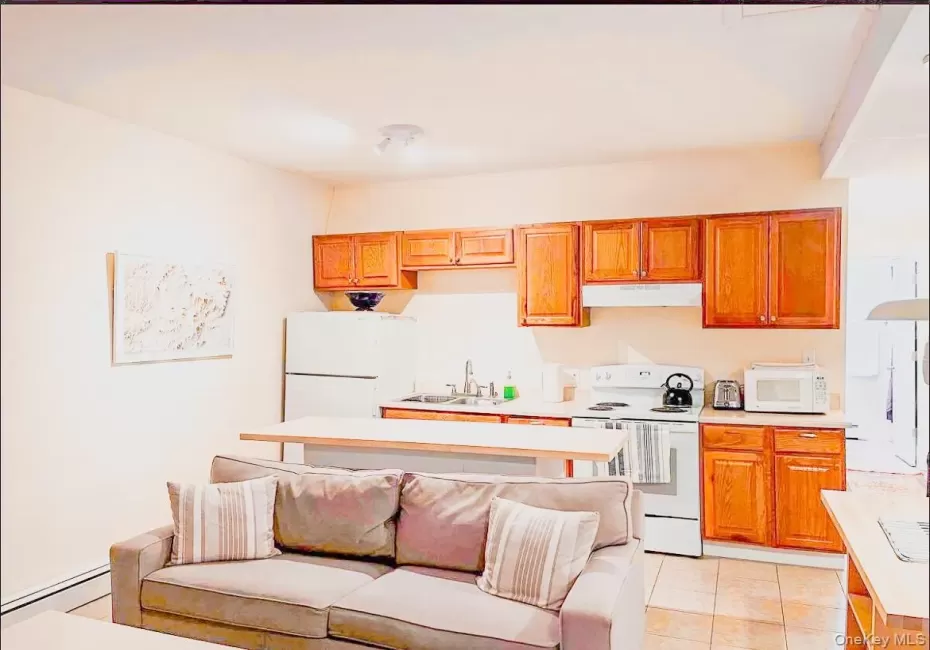 23 Pearl Street, Rockland, NY, 1 Bedroom Bedrooms, 4 Rooms Rooms,1 BathroomBathrooms,Residential Lease,For Rent,Pearl,0,971180 23 Pearl Street, Rockland, NY, 1 Bedroom Bedrooms, 4 Rooms Rooms,1 BathroomBathrooms,Residential Lease,For Rent,Pearl,0,971180