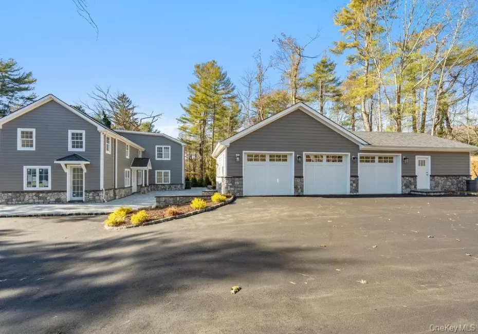 89 Mill River Road, Oyster Bay, NY, 3 Bedrooms Bedrooms, 8 Rooms Rooms,2 BathroomsBathrooms,Residential,For Rent,Mill River,0,949536 89 Mill River Road, Oyster Bay, NY, 3 Bedrooms Bedrooms, 8 Rooms Rooms,2 BathroomsBathrooms,Residential,For Rent,Mill River,0,949536