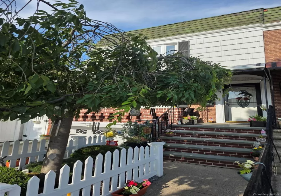 4223 194th Street, New York, NY, 2 Bedrooms Bedrooms, 5 Rooms Rooms,1 BathroomBathrooms,Residential Lease,For Rent,194th,0,1034376 4223 194th Street, New York, NY, 2 Bedrooms Bedrooms, 5 Rooms Rooms,1 BathroomBathrooms,Residential Lease,For Rent,194th,0,1034376