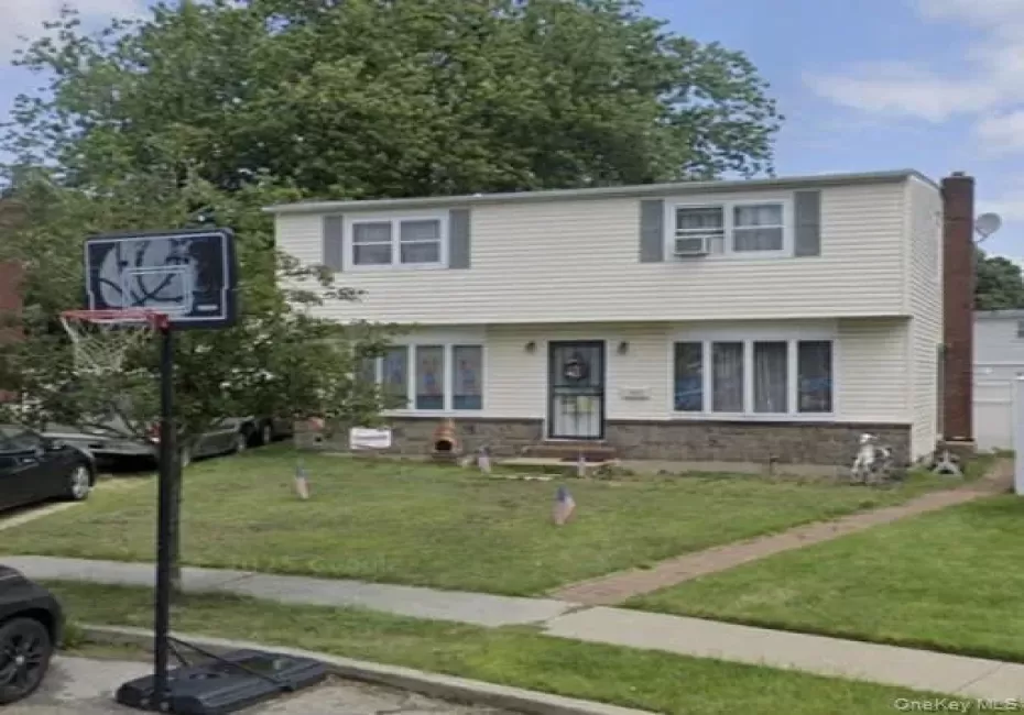 1603 Irving Court, Hempstead, NY, 3 Bedrooms Bedrooms, 9 Rooms Rooms,2 BathroomsBathrooms,Residential,For Rent,Irving,0,1037219 1603 Irving Court, Hempstead, NY, 3 Bedrooms Bedrooms, 9 Rooms Rooms,2 BathroomsBathrooms,Residential,For Rent,Irving,0,1037219
