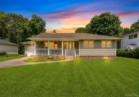 617 Granny Road, Brookhaven, NY, 3 Bedrooms Bedrooms, 7 Rooms Rooms,2 BathroomsBathrooms,Residential,For Rent,Granny,0,1038914 617 Granny Road, Brookhaven, NY, 3 Bedrooms Bedrooms, 7 Rooms Rooms,2 BathroomsBathrooms,Residential,For Rent,Granny,0,1038914