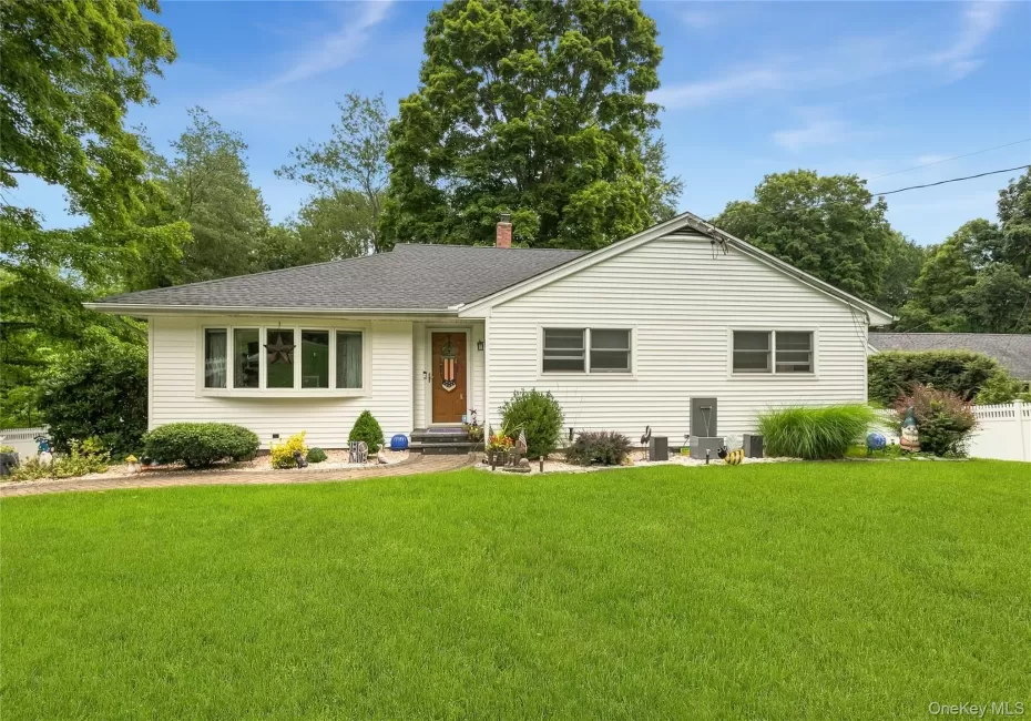 3396 Stony Street, Yorktown, NY, 3 Bedrooms Bedrooms, 6 Rooms Rooms,2 BathroomsBathrooms,Residential,For Rent,Stony,0,1034875 3396 Stony Street, Yorktown, NY, 3 Bedrooms Bedrooms, 6 Rooms Rooms,2 BathroomsBathrooms,Residential,For Rent,Stony,0,1034875