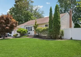 42 Lexington Avenue, Babylon, NY, 3 Bedrooms Bedrooms, 7 Rooms Rooms,2 BathroomsBathrooms,Residential,For Rent,Lexington,0,1039465 42 Lexington Avenue, Babylon, NY, 3 Bedrooms Bedrooms, 7 Rooms Rooms,2 BathroomsBathrooms,Residential,For Rent,Lexington,0,1039465