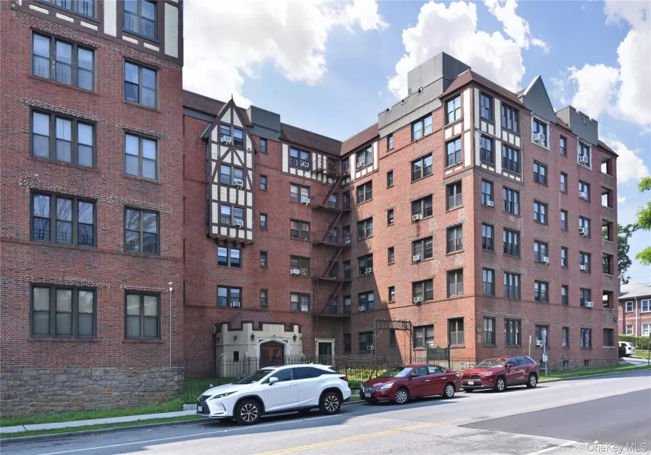590 3rd Street, Mount Vernon, NY, 2 Bedrooms Bedrooms, 4 Rooms Rooms,1 BathroomBathrooms,Residential,For Rent,3rd,0,1039489 590 3rd Street, Mount Vernon, NY, 2 Bedrooms Bedrooms, 4 Rooms Rooms,1 BathroomBathrooms,Residential,For Rent,3rd,0,1039489
