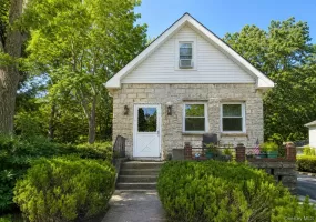 164 Evergreen Drive, Brookhaven, NY, 2 Bedrooms Bedrooms, 6 Rooms Rooms,1 BathroomBathrooms,Residential,For Rent,Evergreen,0,1039454 164 Evergreen Drive, Brookhaven, NY, 2 Bedrooms Bedrooms, 6 Rooms Rooms,1 BathroomBathrooms,Residential,For Rent,Evergreen,0,1039454