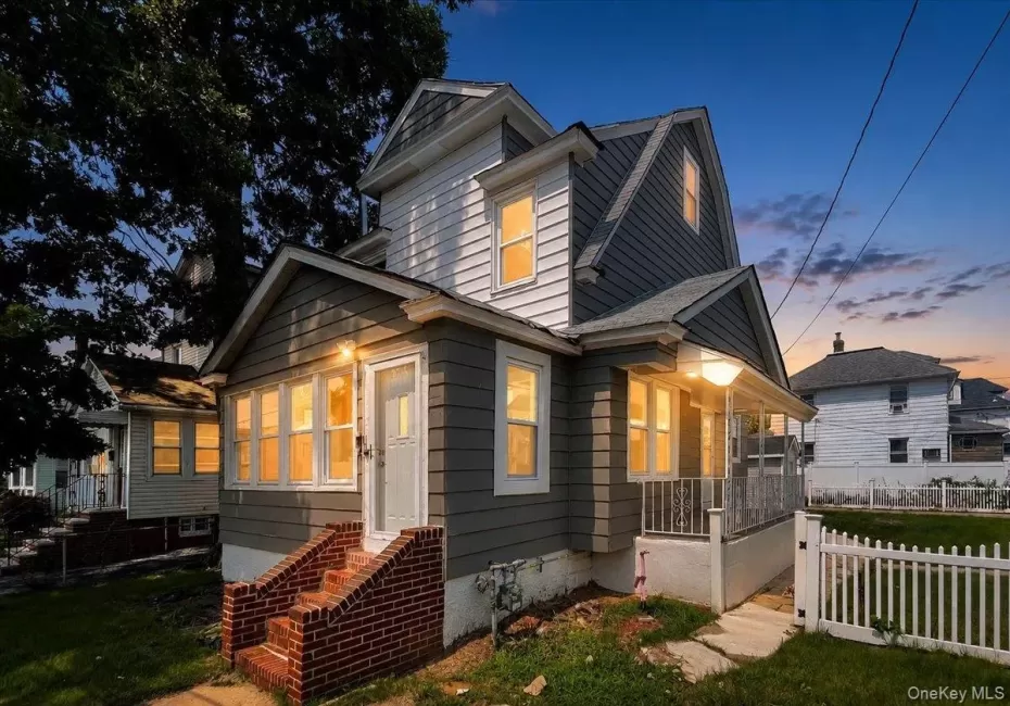 17 Sapir Street, Hempstead, NY, 4 Bedrooms Bedrooms, 8 Rooms Rooms,2 BathroomsBathrooms,Residential,For Rent,Sapir,0,1038437 17 Sapir Street, Hempstead, NY, 4 Bedrooms Bedrooms, 8 Rooms Rooms,2 BathroomsBathrooms,Residential,For Rent,Sapir,0,1038437